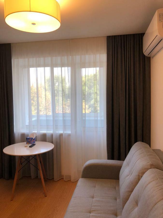 Пр Поля 110 Апартаменты Dnipro Exterior foto